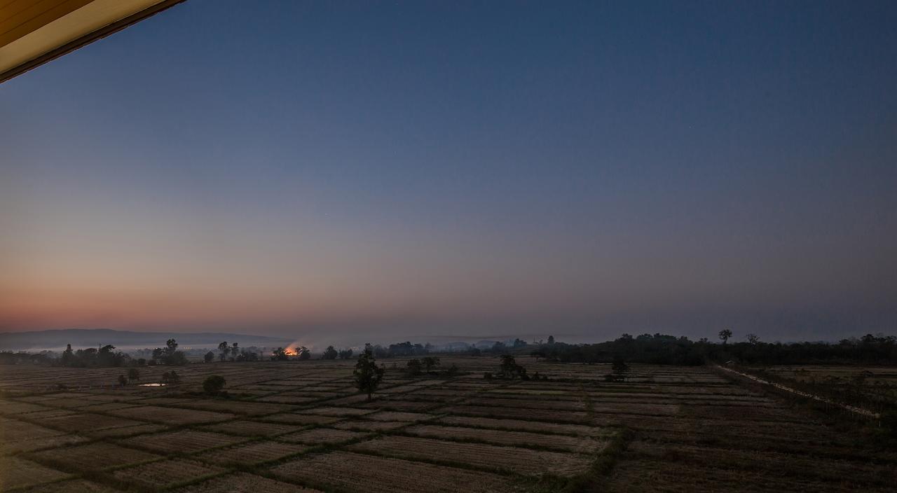Sann View Hotel Thoeng Exterior foto